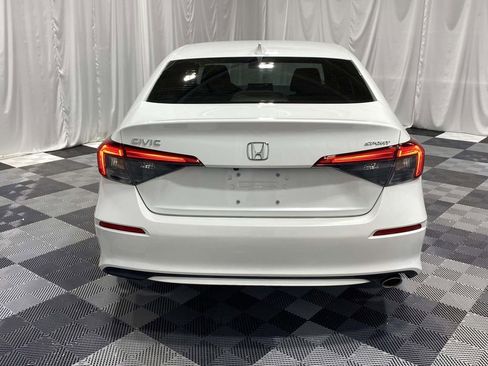 Used 2023 Honda Civic Sport image 3