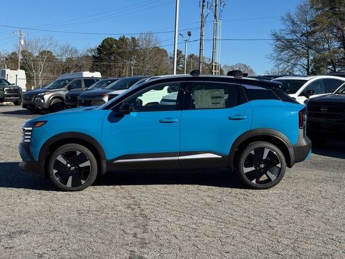 New 2026 Nissan Kicks SR w/ Cold Weather Package FWD image 6