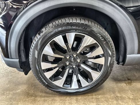 New 2026 Ford Explorer Platinum w/ LUX Leather Package AWD/4WD image 33