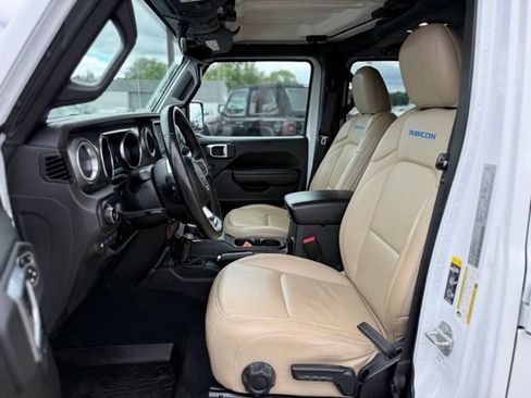 Used 2023 Jeep Wrangler Unlimited Rubicon 4xe w/ Cold Weather Group AWD/4WD image 14