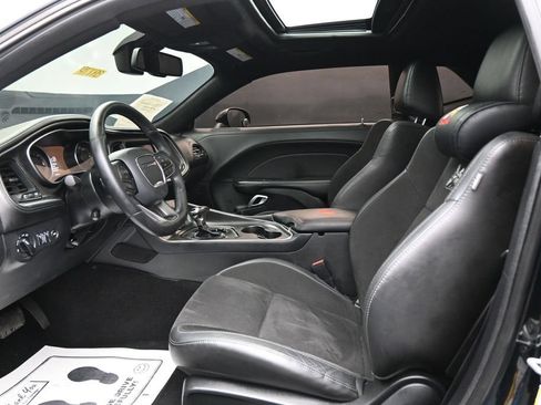 Used 2020 Dodge Challenger R/T Scat Pack RWD image 10