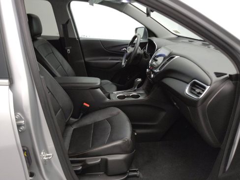 Used 2021 Chevrolet Equinox LT FWD image 21