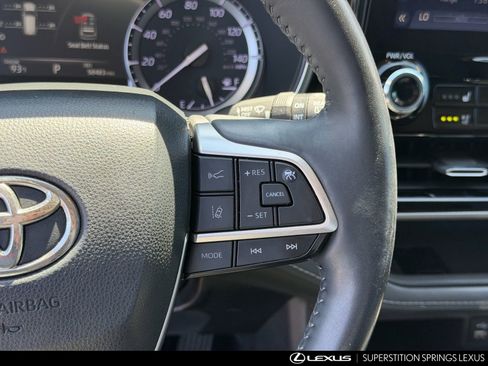 Used 2022 Toyota Highlander Platinum FWD image 15