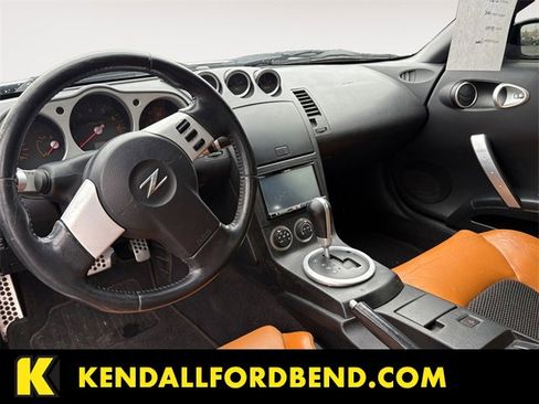 Used 2005 Nissan 350Z Touring image 10
