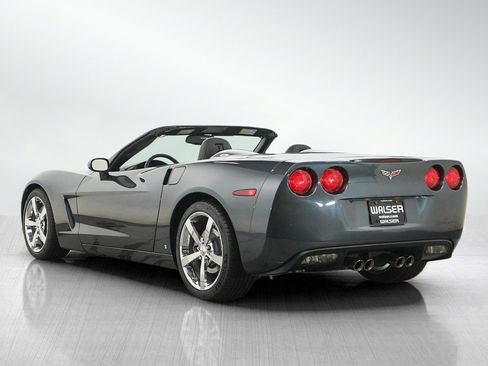 Used 2009 Chevrolet Corvette Convertible w/ Preferred Equipment Group RWD image 3