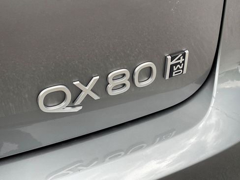 Used 2025 INFINITI QX80 Sensory AWD/4WD image 25