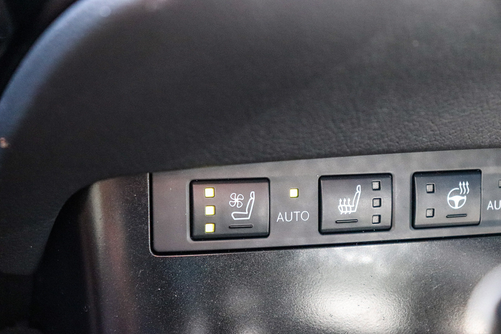 Used 2023 Lexus ES 350 w/ Accessory Package (Z1) FWD image 24