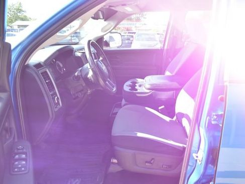Used 2021 RAM 1500 Express w/ Wheel & Sound Group AWD/4WD image 17