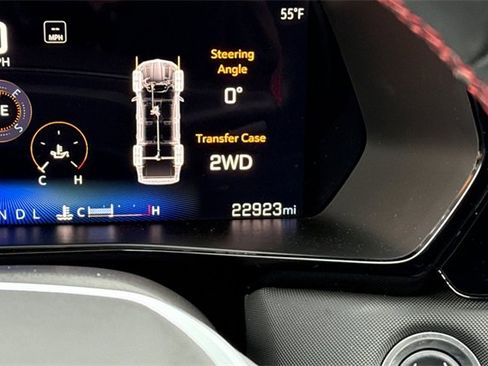 Used 2024 Chevrolet Colorado Z71 w/ Advanced Trailering Package image 32