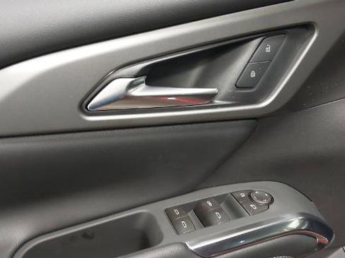 New 2026 Chevrolet Traverse LT w/ Sun and Wheel Package image 25