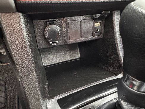 Used 2017 Toyota Corolla SE w/ SE Premium Package image 21