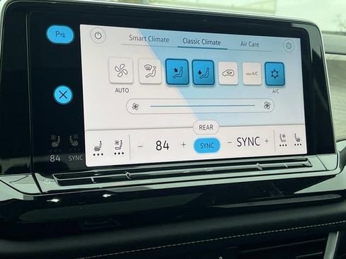 New 2026 Volkswagen Atlas SE FWD image 20
