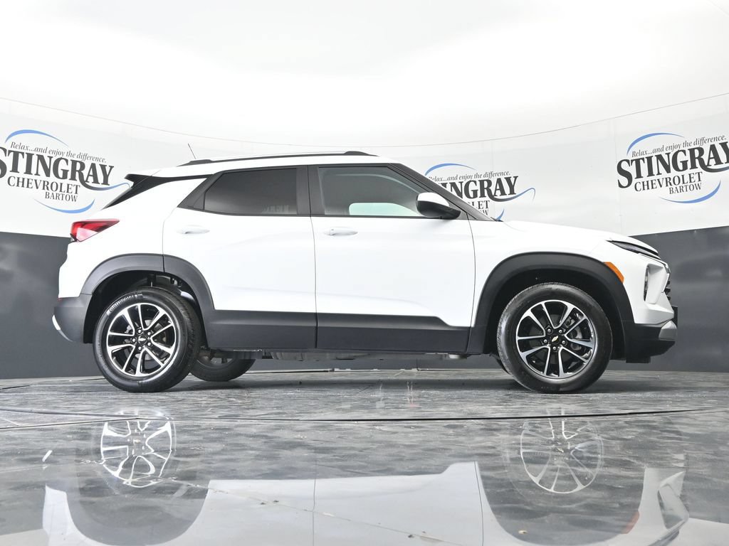 Used 2025 Chevrolet TrailBlazer LT FWD image 34
