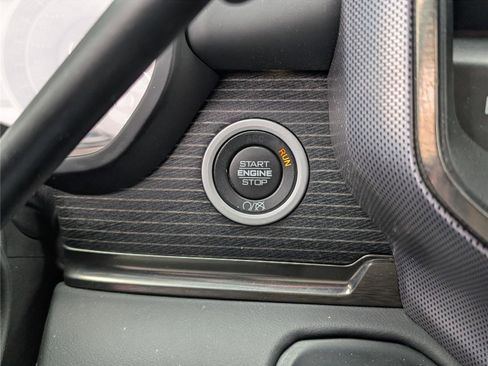 Used 2019 RAM 2500 Limited image 23