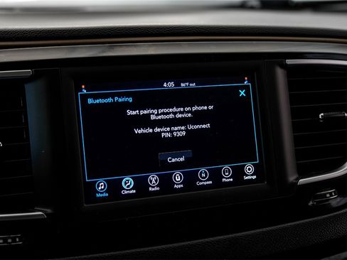 Used 2020 Chrysler Voyager Lxi image 26