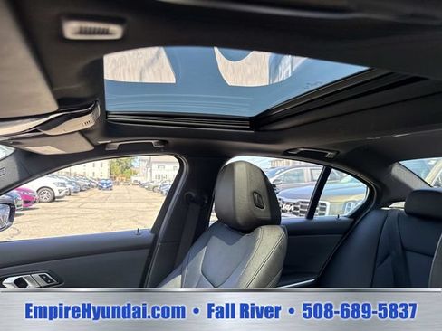 Used 2021 BMW 330i xDrive Sedan w/ Convenience Package AWD/4WD image 22
