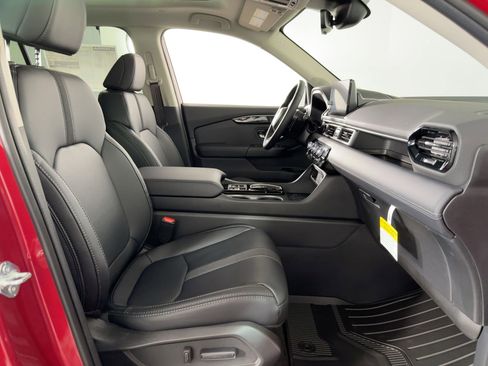 New 2025 Honda Pilot Touring image 31