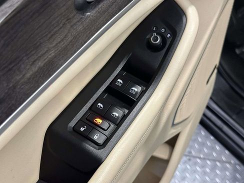 Used 2021 Jeep Grand Cherokee L Limited image 27