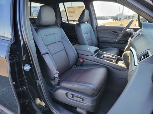 New 2026 Honda Ridgeline Black Edition image 12
