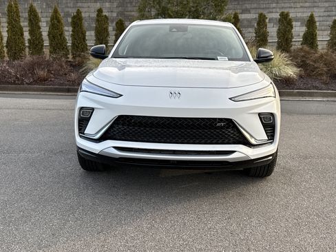 New 2026 Buick Envista Sport Touring w/ Convenience I Package image 3