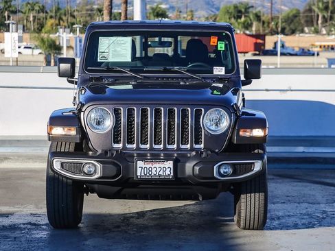 Certified 2023 Jeep Gladiator Overland image 3