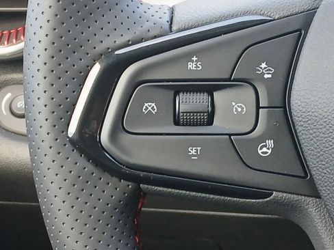 New 2026 Chevrolet Trax RS w/ Sunroof Package image 9