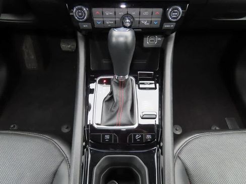 Used 2022 Jeep Compass Trailhawk w/ Trailhawk Elite Group image 25