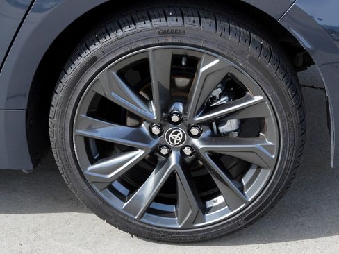 Certified 2024 Toyota Corolla SE FWD image 13