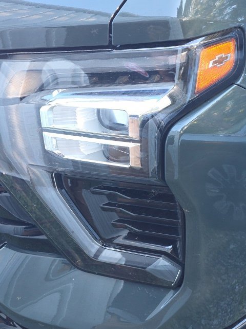 Used 2026 Chevrolet Silverado 2500 LTZ w/ LTZ Plus Package AWD/4WD image 2