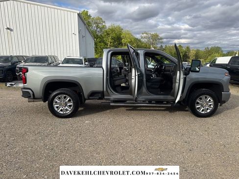 Used 2025 Chevrolet Silverado 2500 High Country w/ High Country Premium Package AWD/4WD image 15