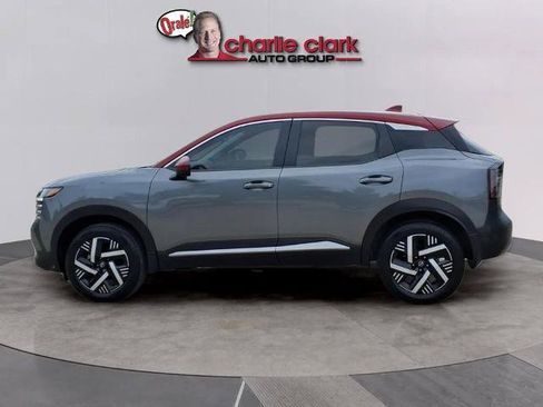 Certified 2025 Nissan Kicks SV FWD image 2