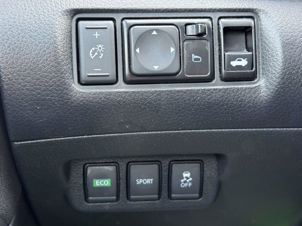 Used 2017 Nissan Sentra S FWD image 22