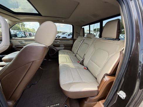 Used 2019 RAM 1500 Laramie RWD image 31