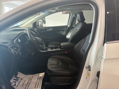 Used 2020 Ford Edge Titanium w/ Equipment Group 301A image 10