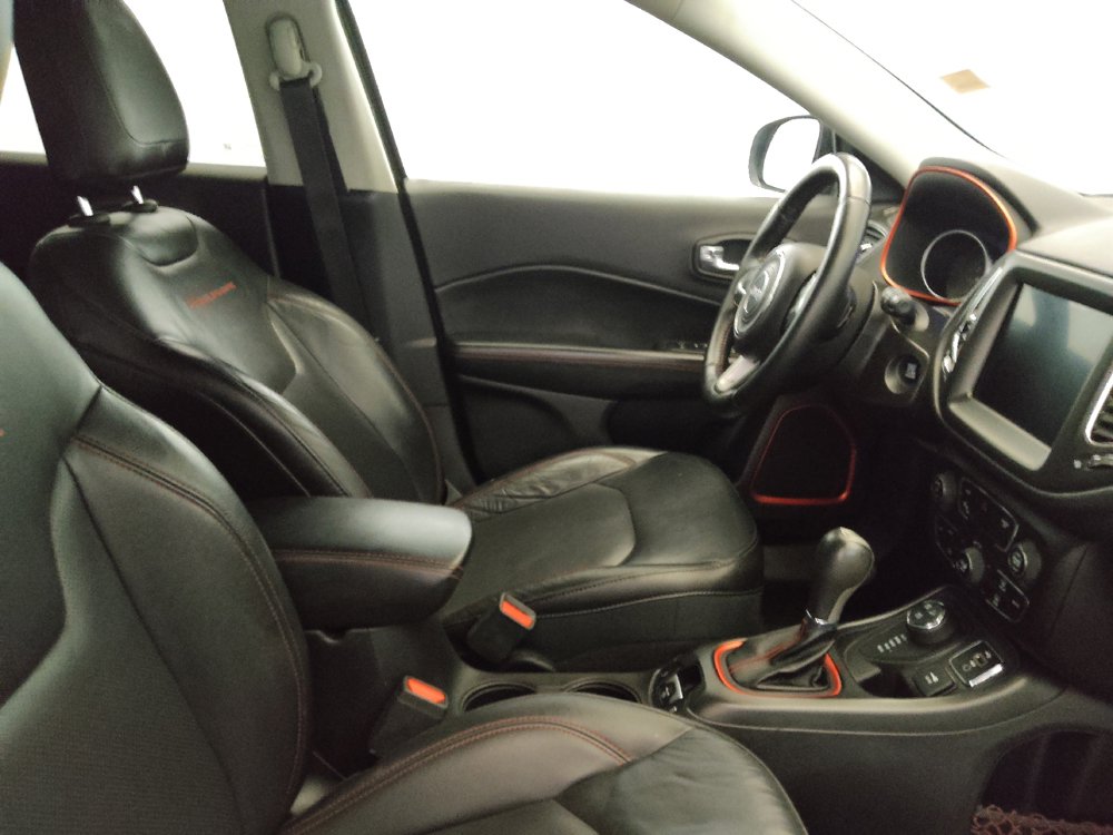 Used 2018 Jeep Compass Trailhawk w/ Leather Interior Group AWD/4WD image 21