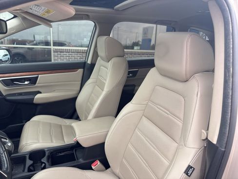 Used 2019 Honda CR-V Touring image 12