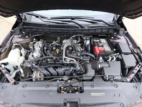 Used 2024 Nissan Altima 2.5 SV FWD image 30