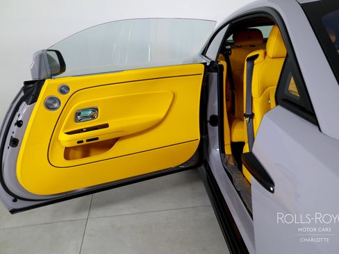 New 2025 Rolls-Royce Spectre Black Badge w/ Spectre Enhancement Package image 23