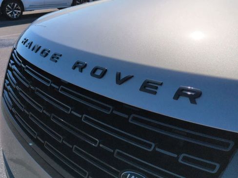 New 2026 Land Rover Range Rover SE AWD/4WD image 12