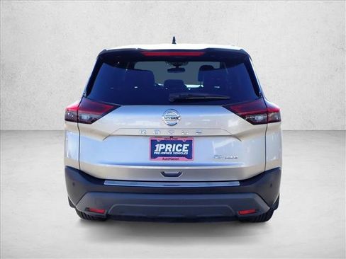 Used 2021 Nissan Rogue SL w/ Premium Package image 3