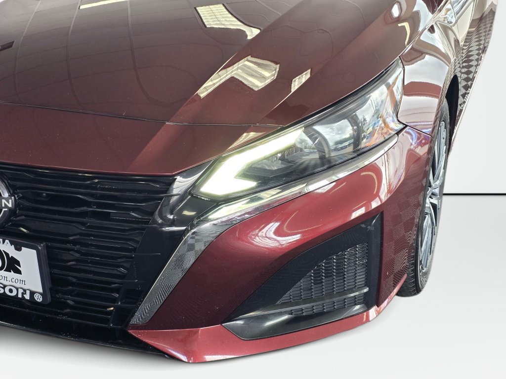 Used 2025 Nissan Altima 2.5 SV FWD image 10