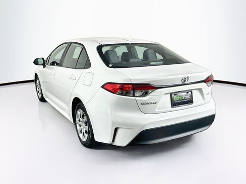 Used 2024 Toyota Corolla LE FWD image 5