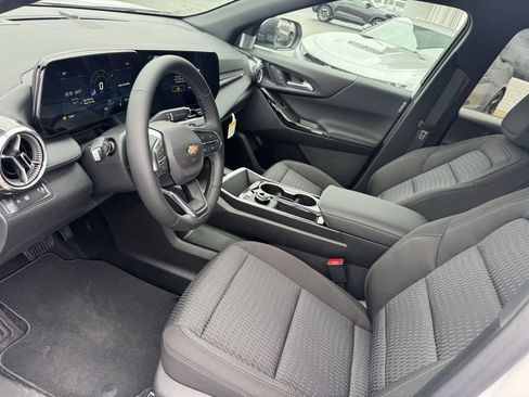 New 2026 Chevrolet Equinox LT w/ Safety and Technology Package FWD image 16