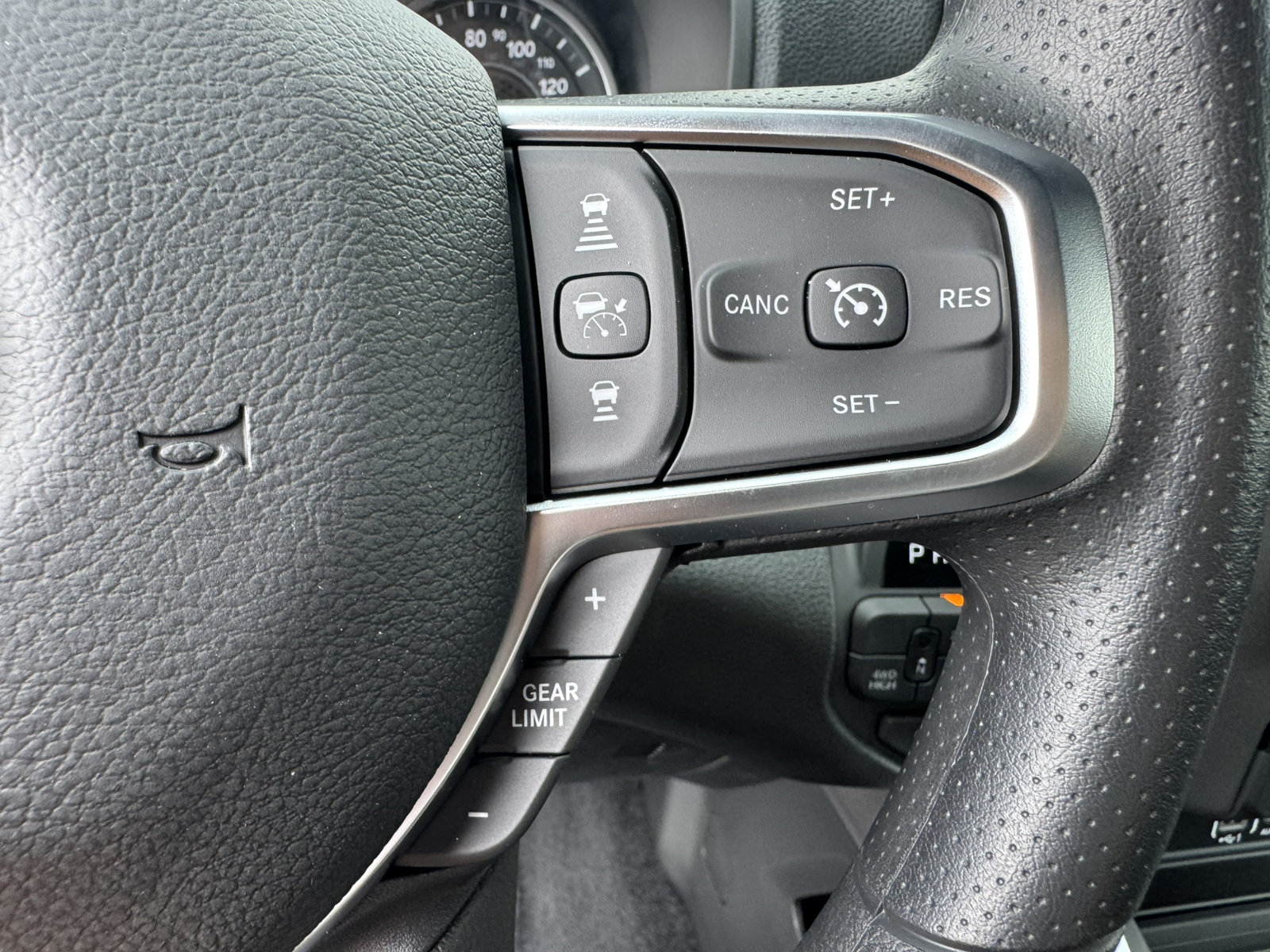 New 2026 RAM 1500 Express AWD/4WD image 31