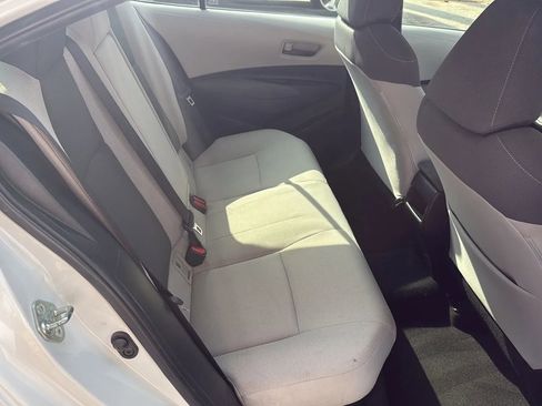Used 2022 Toyota Corolla LE FWD image 20