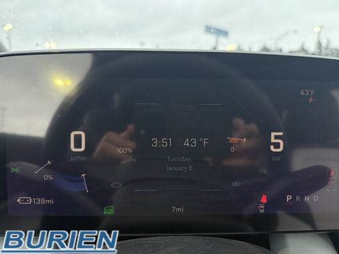 New 2026 Chevrolet Equinox EV LT image 13