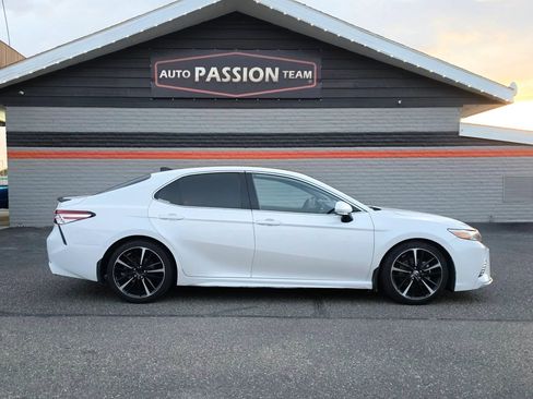 Used 2020 Toyota Camry XSE w/ Navigation Package FWD image 6