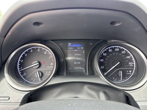 Used 2021 Toyota Camry SE FWD image 27