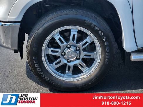 Used 2014 Toyota Tundra SR5 AWD/4WD image 13