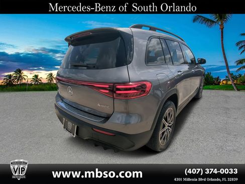 Used 2024 Mercedes-Benz EQB 300 4MATIC image 16